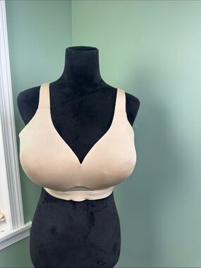 Cacique nude lightly lined no wire bra 40D